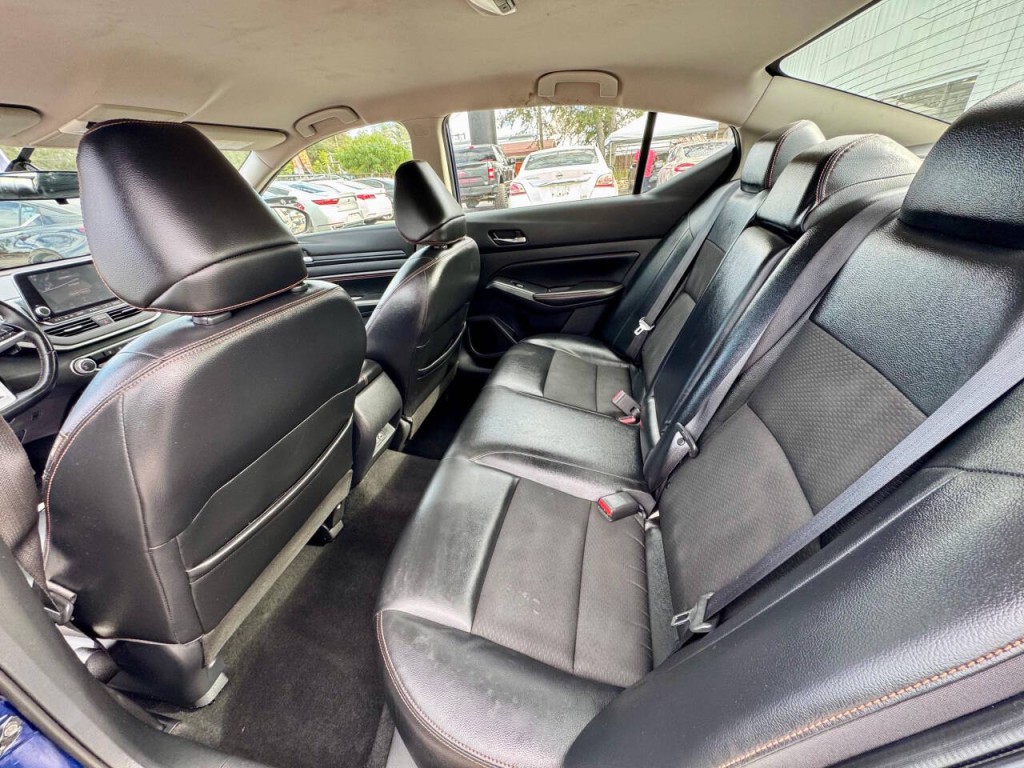 2019 Nissan Altima Image 16