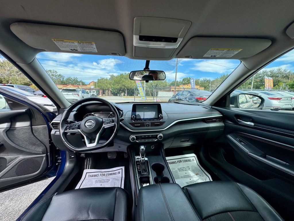 2019 Nissan Altima Image 18