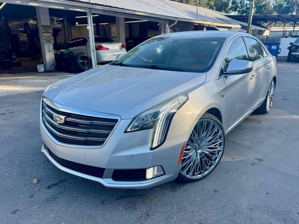 2018 Cadillac XTS Image 2