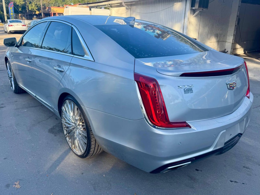 2018 Cadillac XTS Image 4