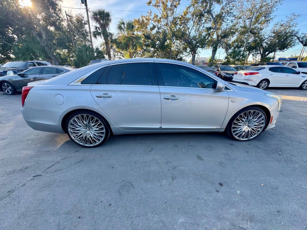 2018 Cadillac XTS Image 6