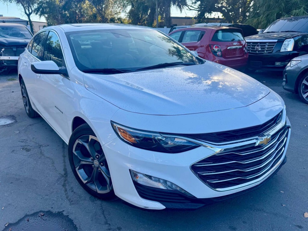 2024 Chevrolet Malibu Image 3