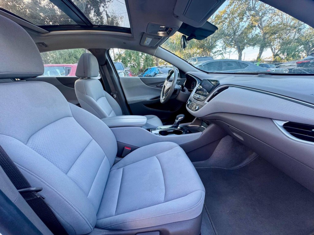 2024 Chevrolet Malibu Image 15