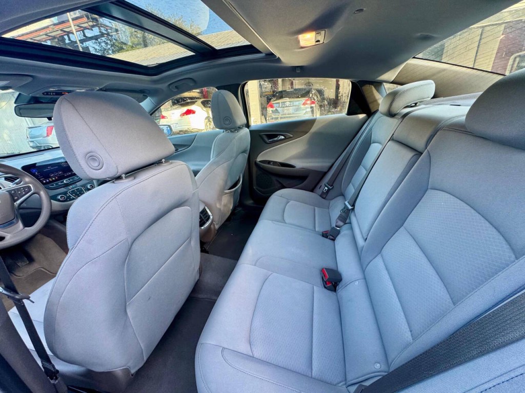 2024 Chevrolet Malibu Image 17