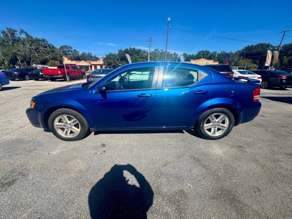 2010 Dodge Avenger Image 6