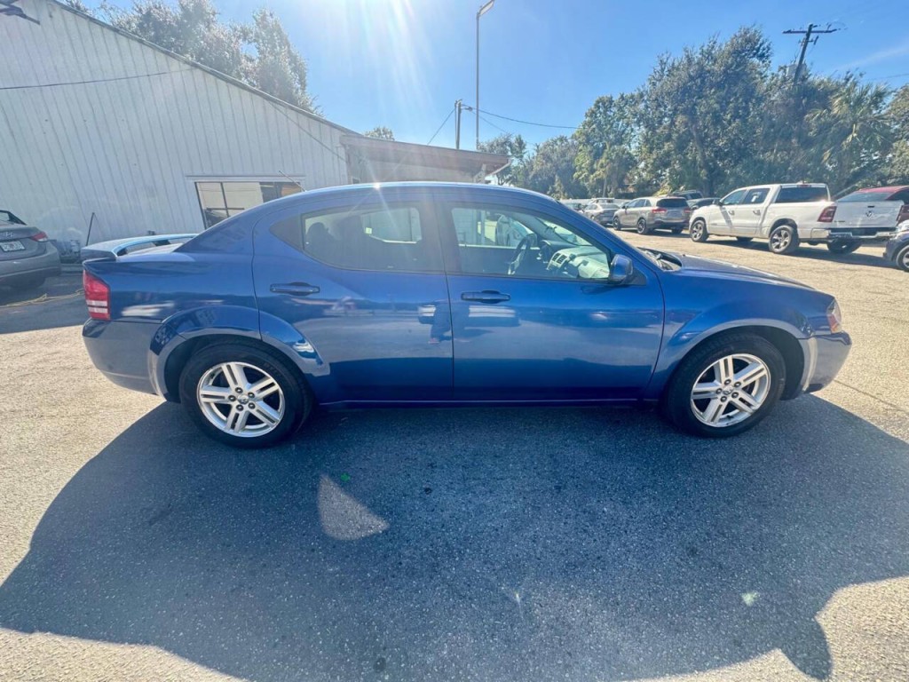 2010 Dodge Avenger Image 7