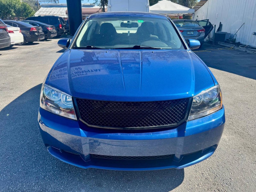 2010 Dodge Avenger Image 8