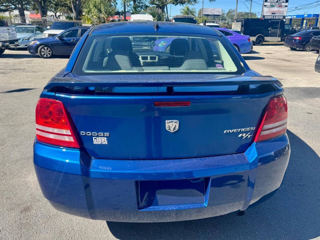 2010 Dodge Avenger Image 9