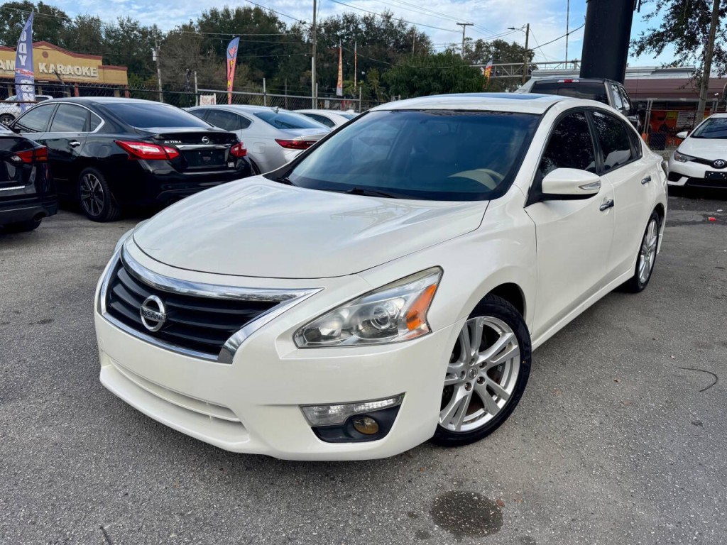 2014 Nissan Altima Image 3