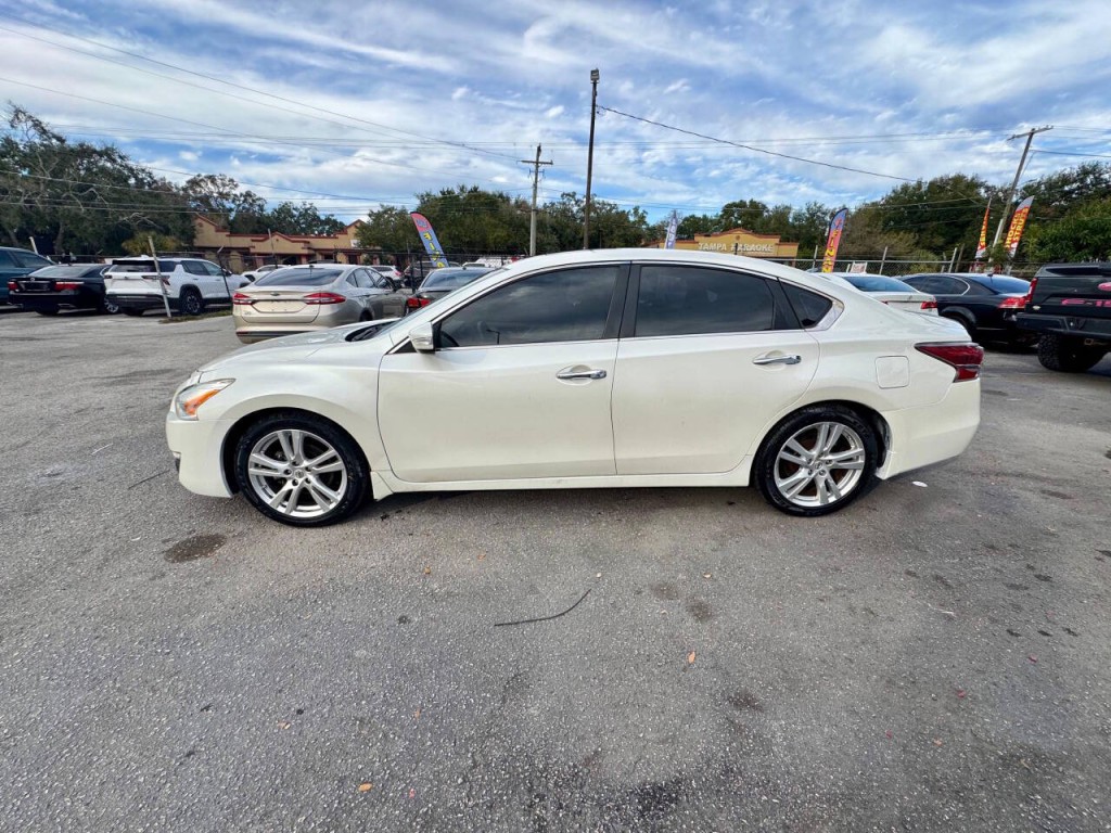 2014 Nissan Altima Image 6