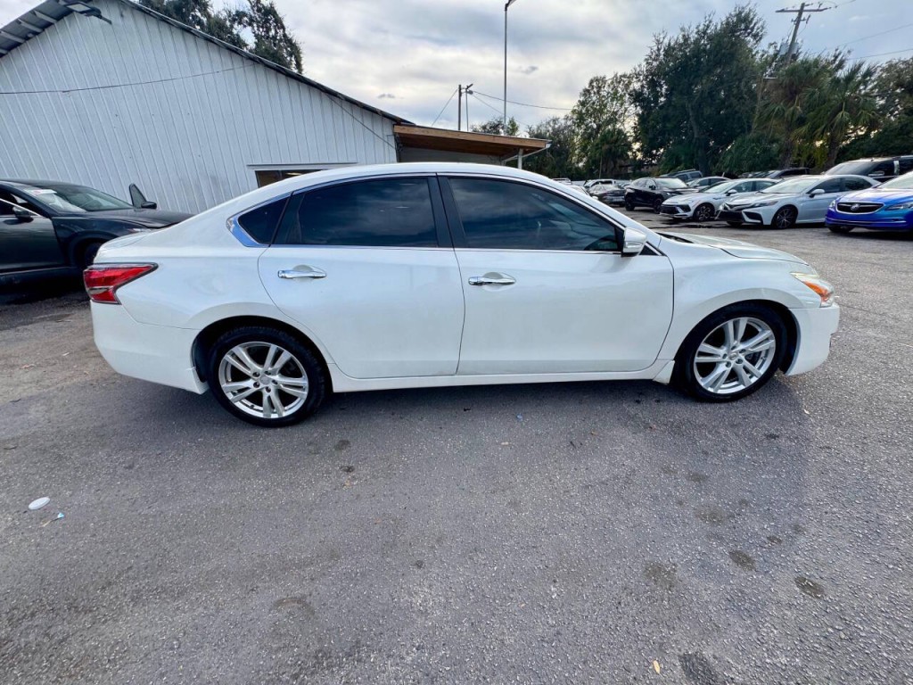 2014 Nissan Altima Image 7