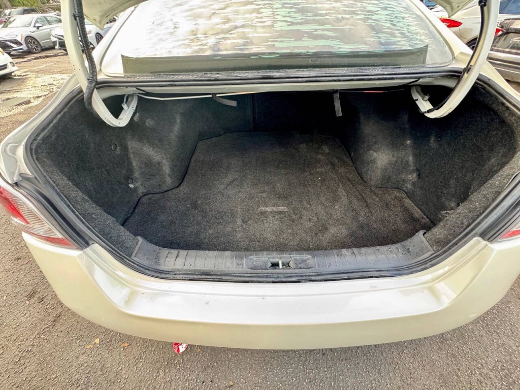 2014 Nissan Altima Image 12