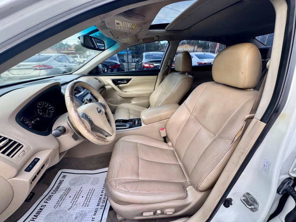 2014 Nissan Altima Image 14