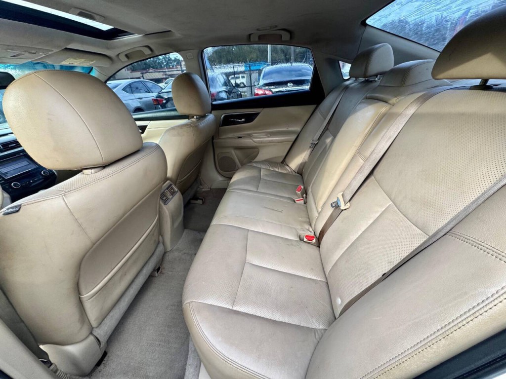 2014 Nissan Altima Image 15