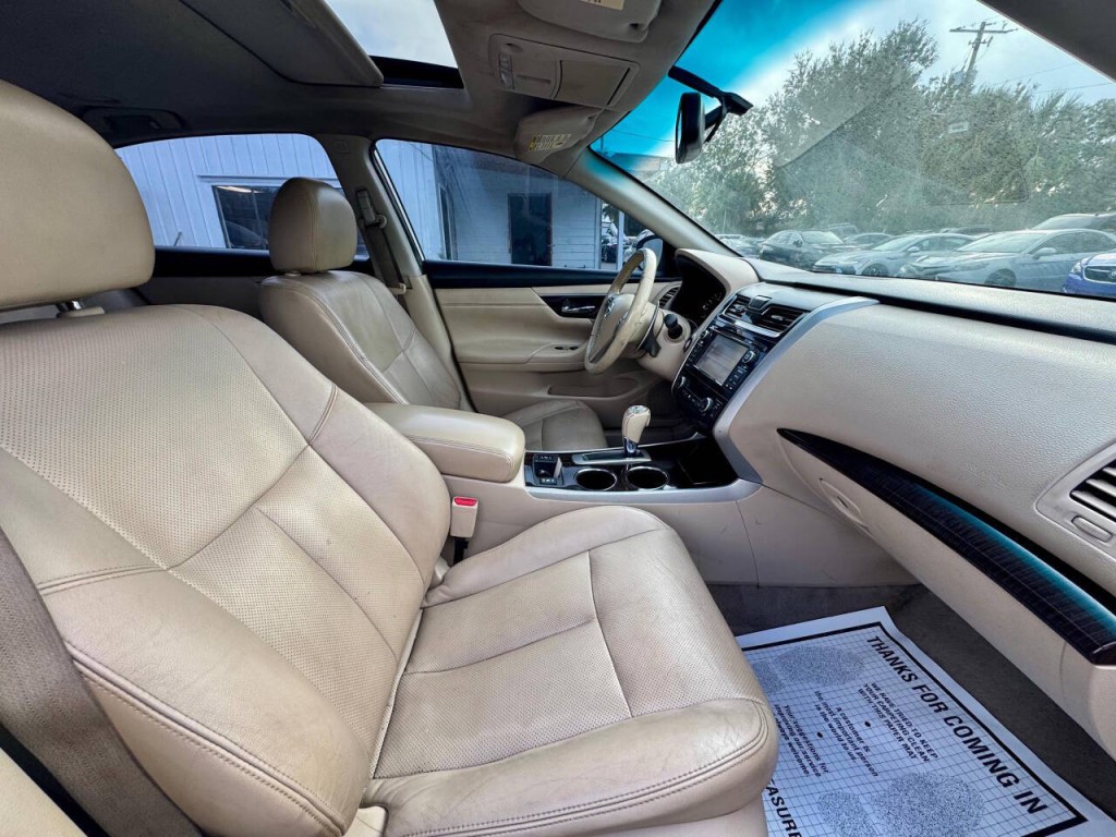 2014 Nissan Altima Image 16