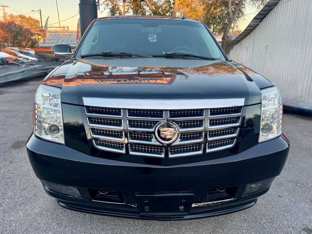2008 Cadillac Escalade Image 6