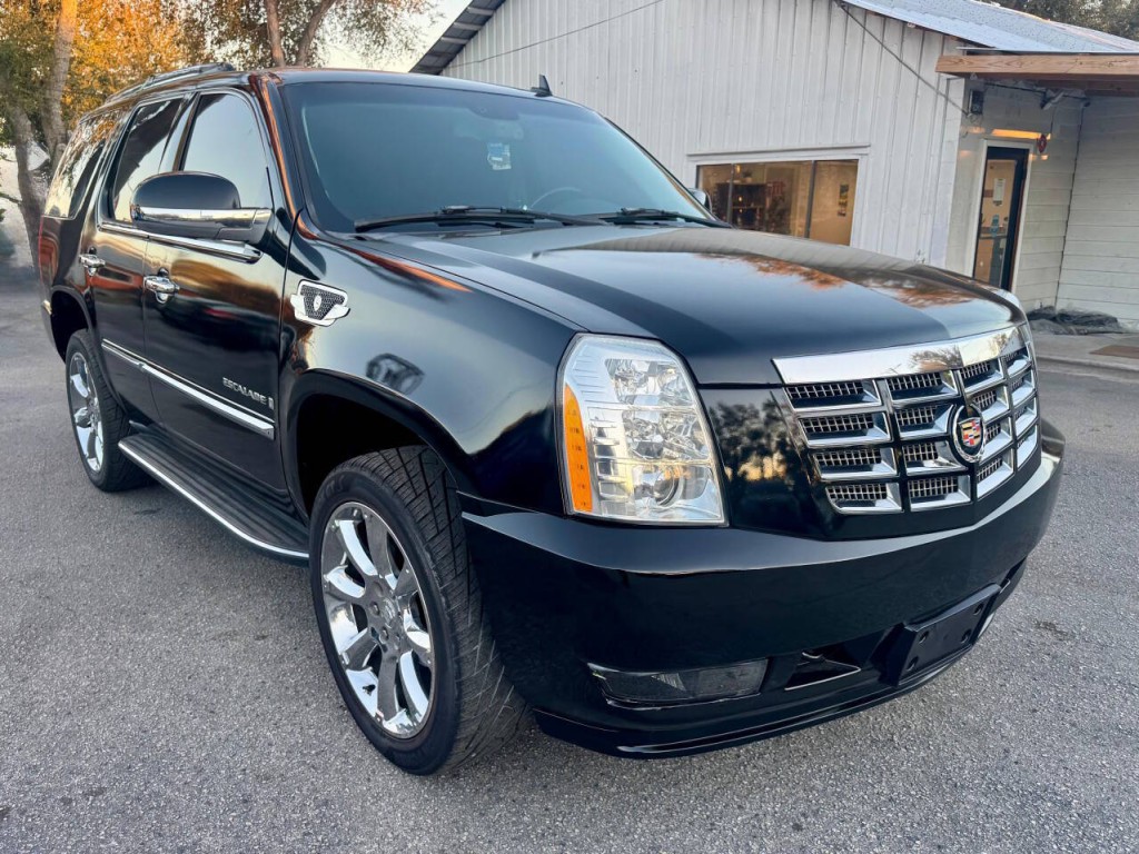 2008 Cadillac Escalade Image 10