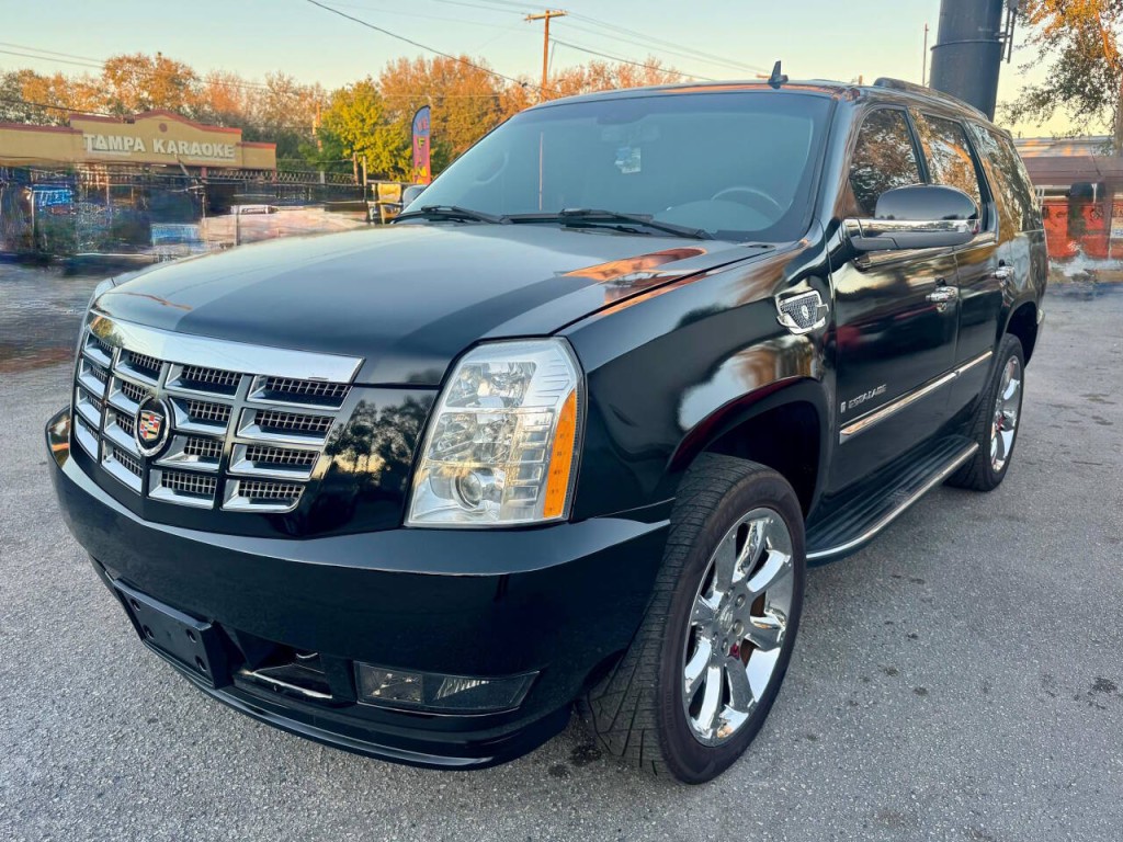 2008 Cadillac Escalade Image 11