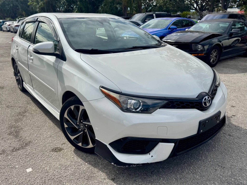 2018 Toyota Corolla Image 3