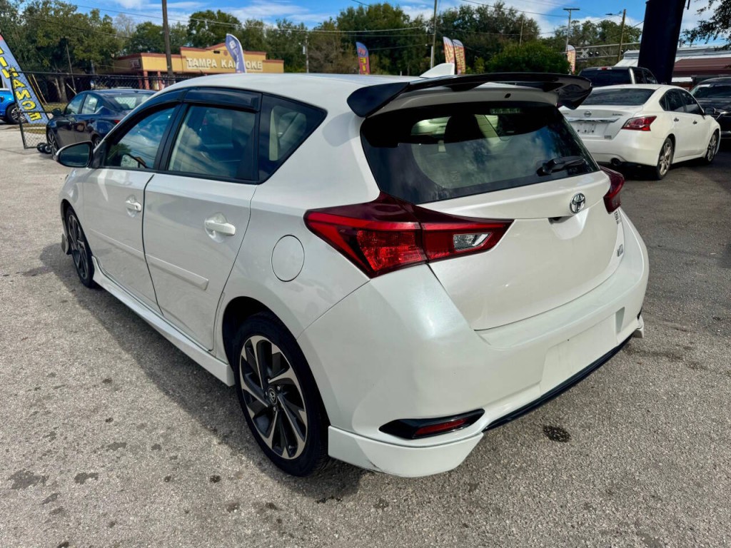 2018 Toyota Corolla Image 5