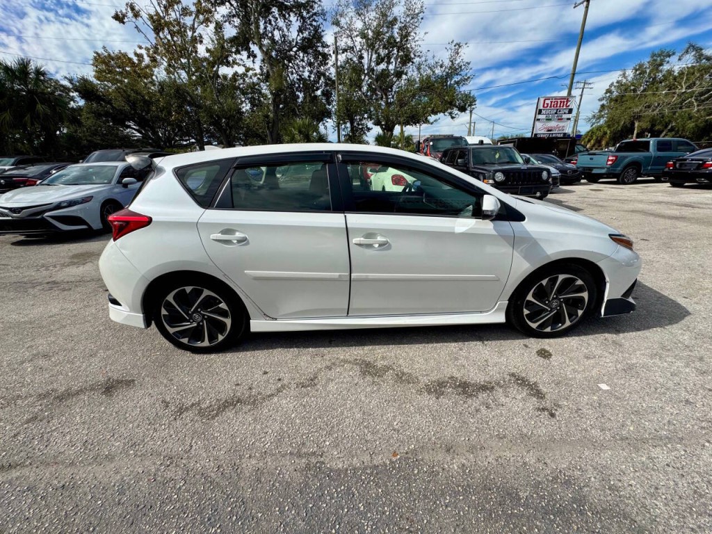 2018 Toyota Corolla Image 7