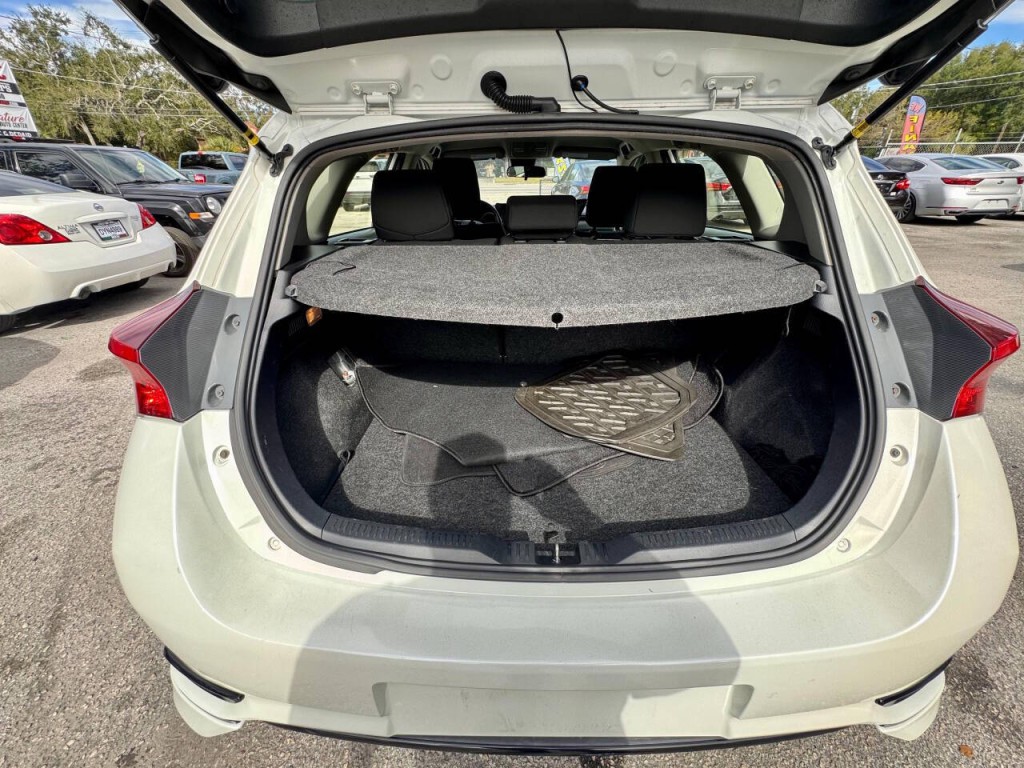 2018 Toyota Corolla Image 13