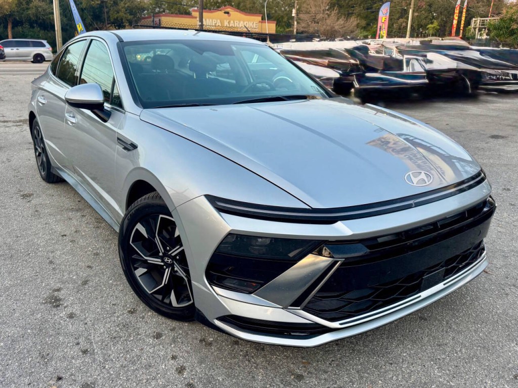 2025 Hyundai Sonata Image 3