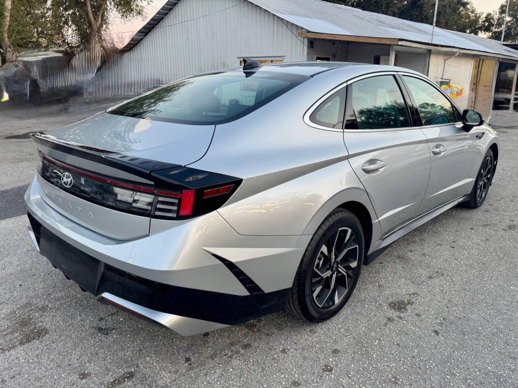 2025 Hyundai Sonata Image 4