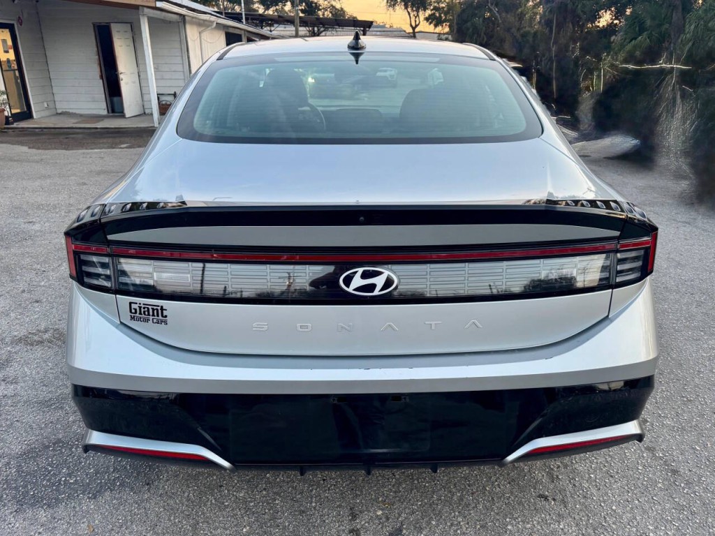 2025 Hyundai Sonata Image 7