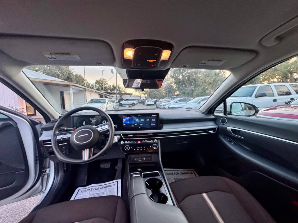 2025 Hyundai Sonata Image 17