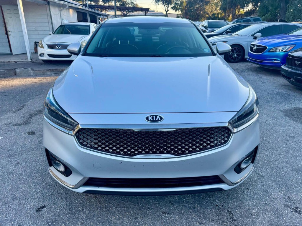 2017 Kia Cadenza Image 8