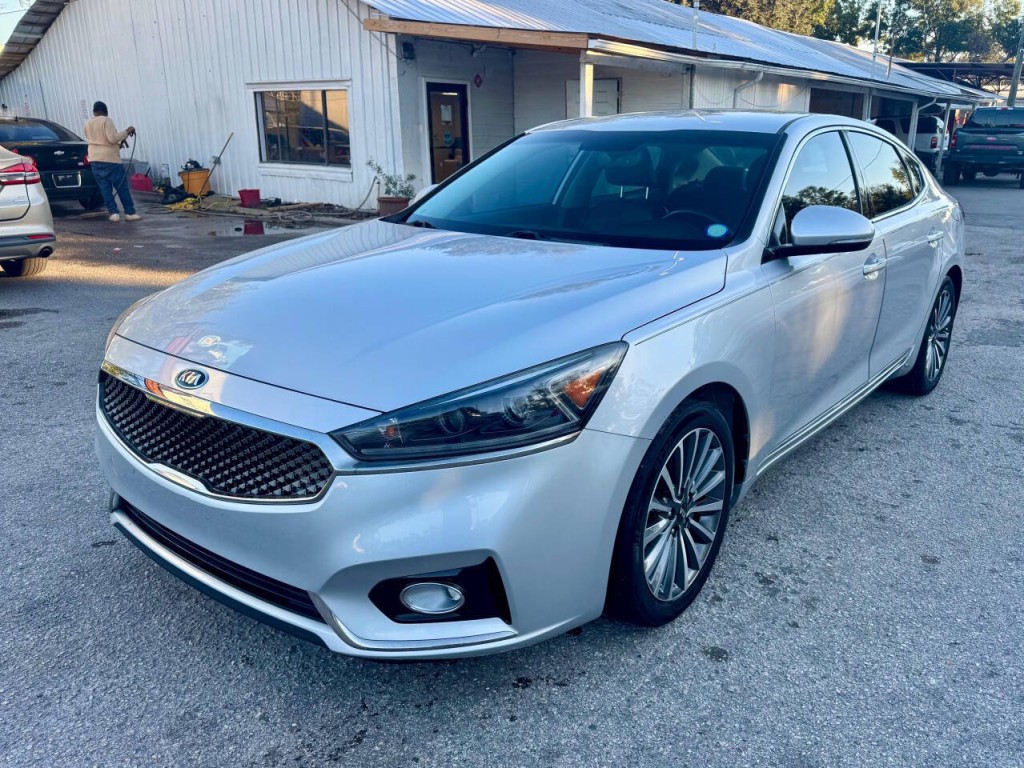 2017 Kia Cadenza Image 11