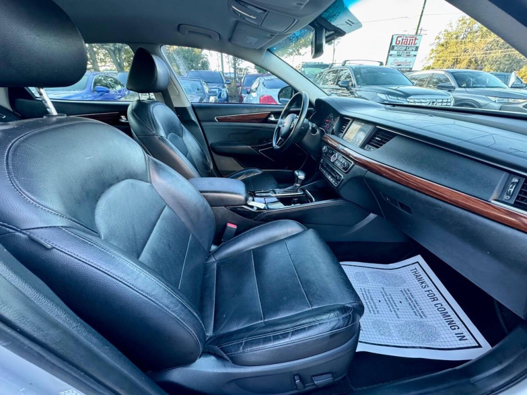 2017 Kia Cadenza Image 14