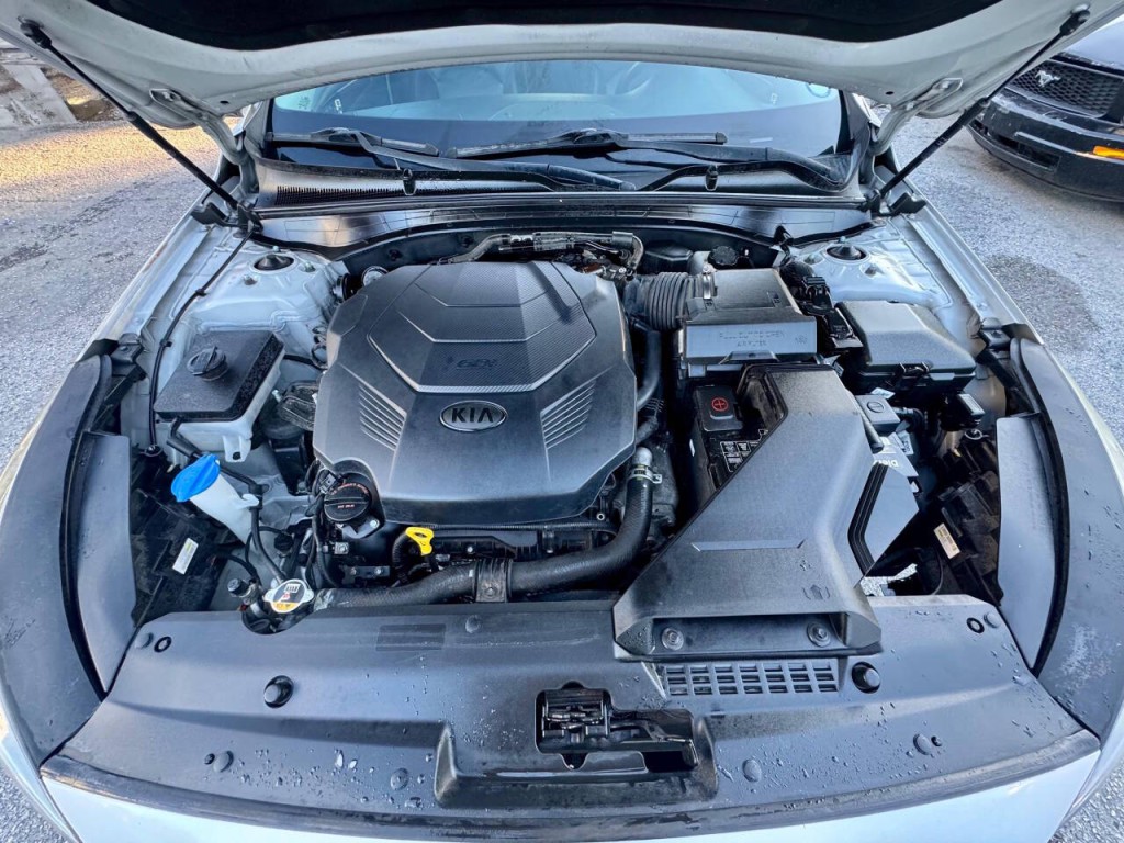 2017 Kia Cadenza Image 17