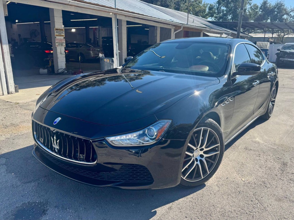 2017 Maserati Ghibli Image 2