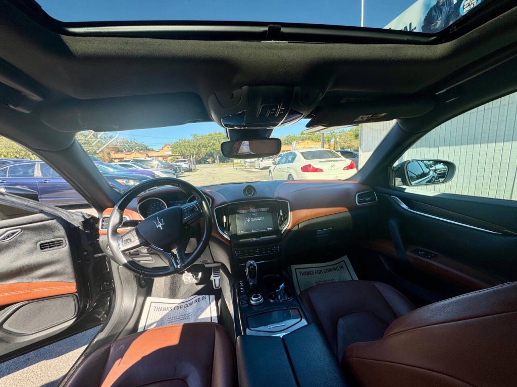 2017 Maserati Ghibli Image 16