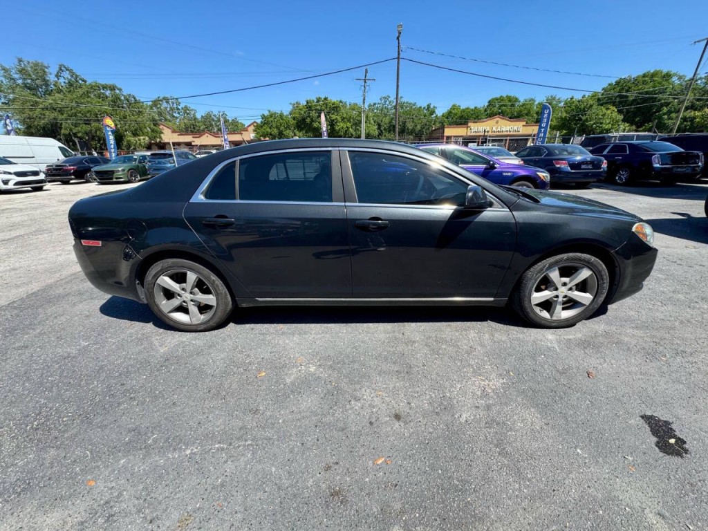 2011 Chevrolet Malibu Image 7