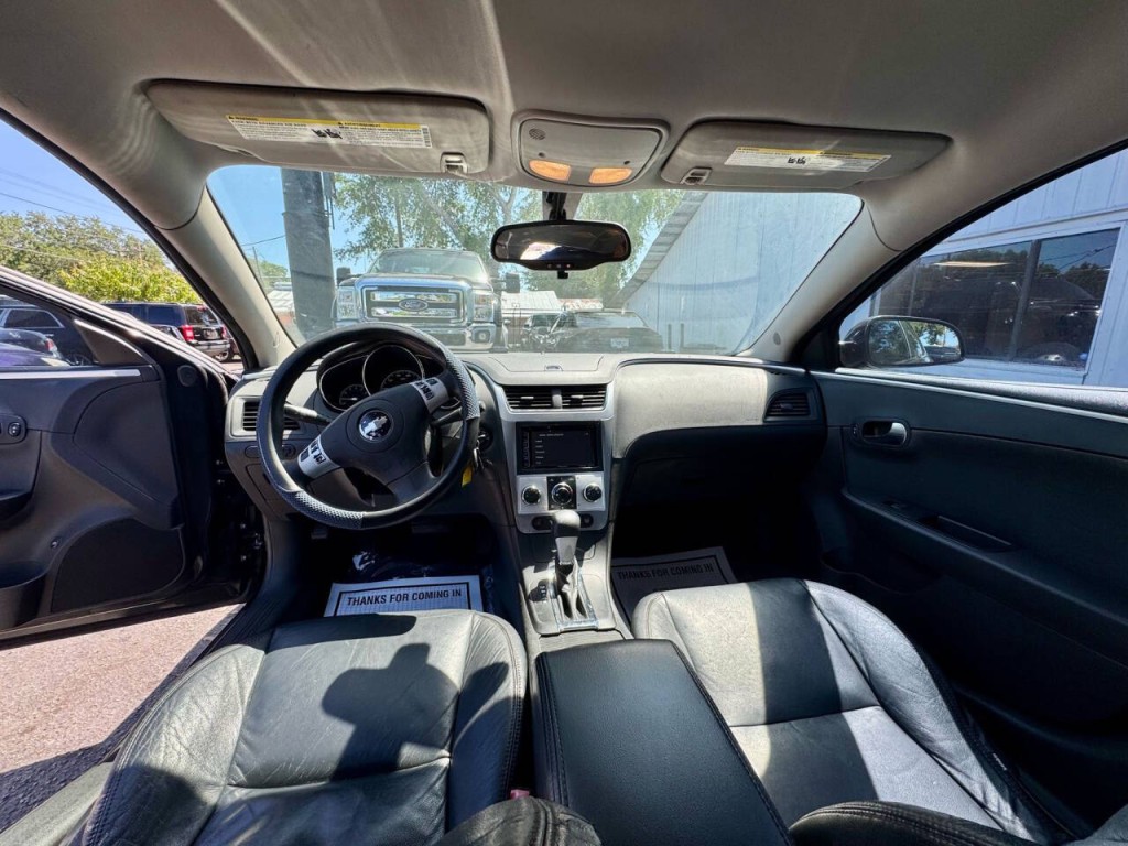 2011 Chevrolet Malibu Image 16