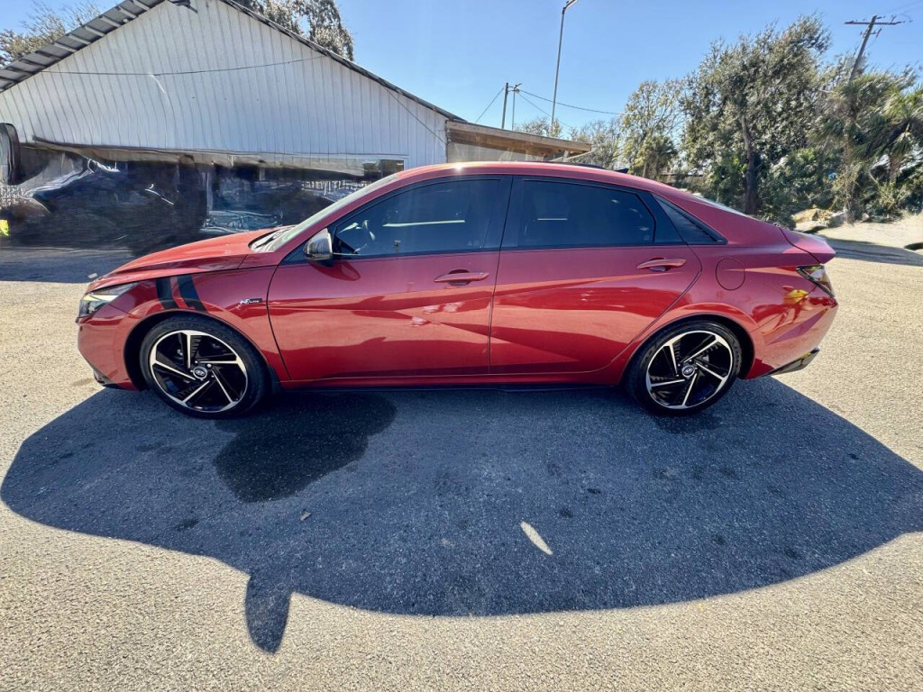 2022 Hyundai Elantra Image 6