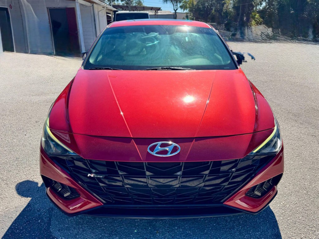 2022 Hyundai Elantra Image 8