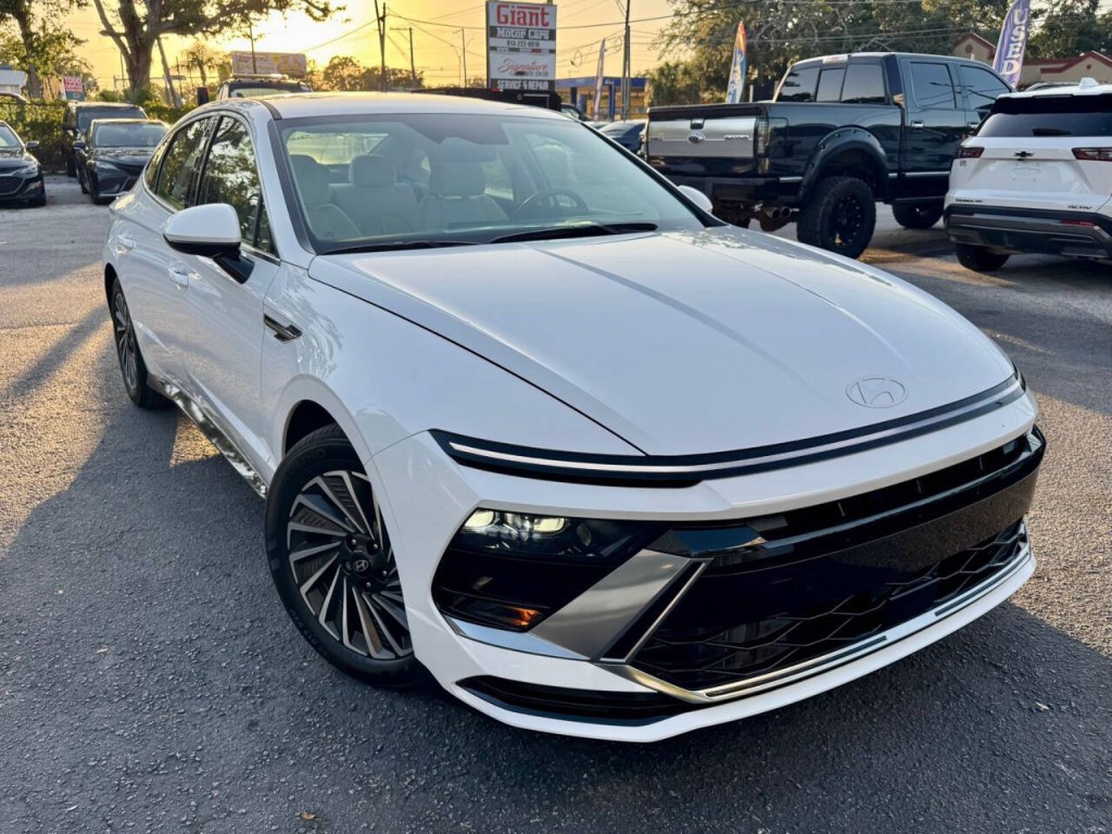 2024 Hyundai Sonata Image 3