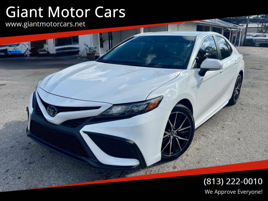 2023 Toyota Camry Image 1