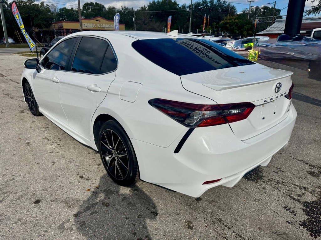 2023 Toyota Camry Image 4