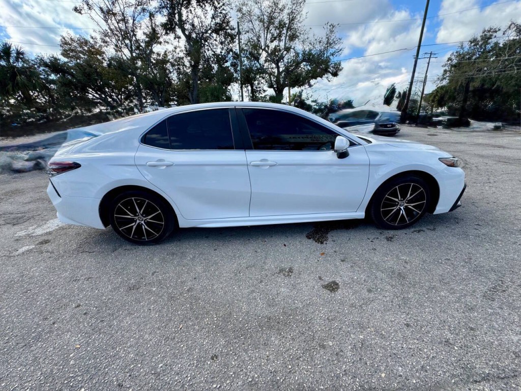 2023 Toyota Camry Image 7