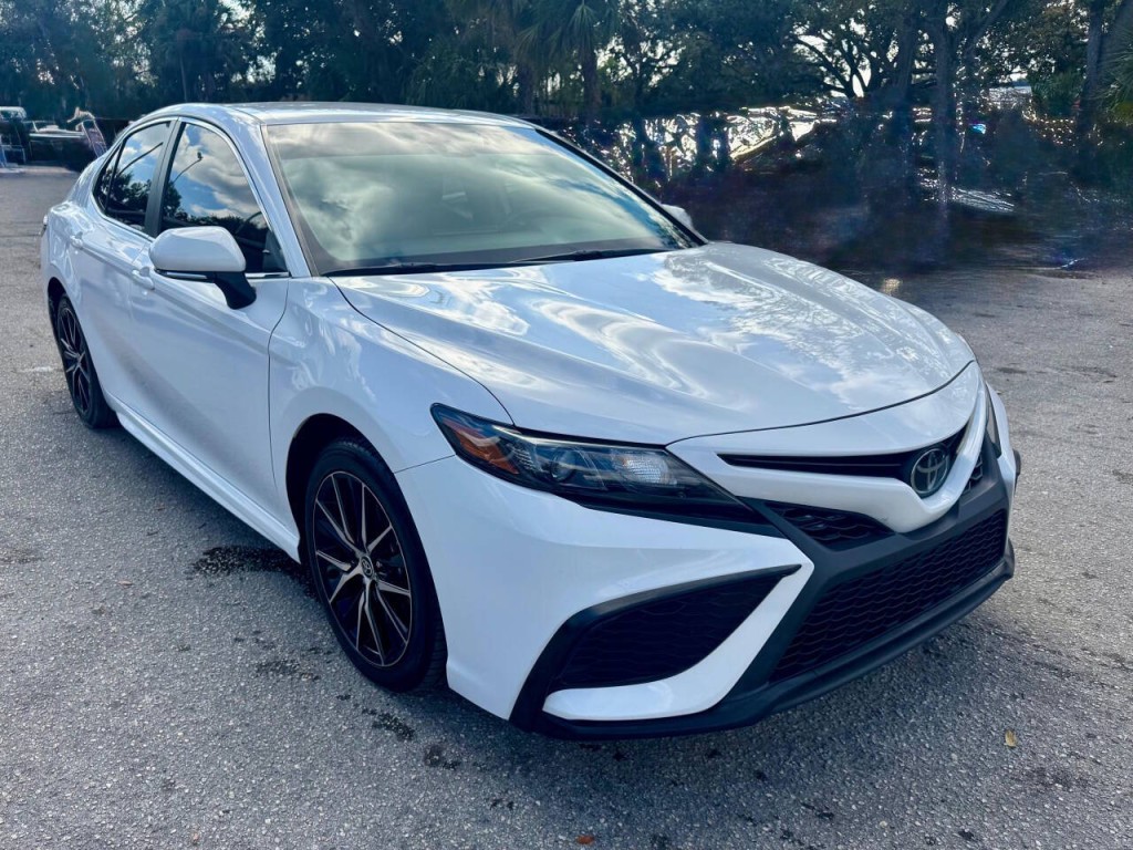 2023 Toyota Camry Image 10