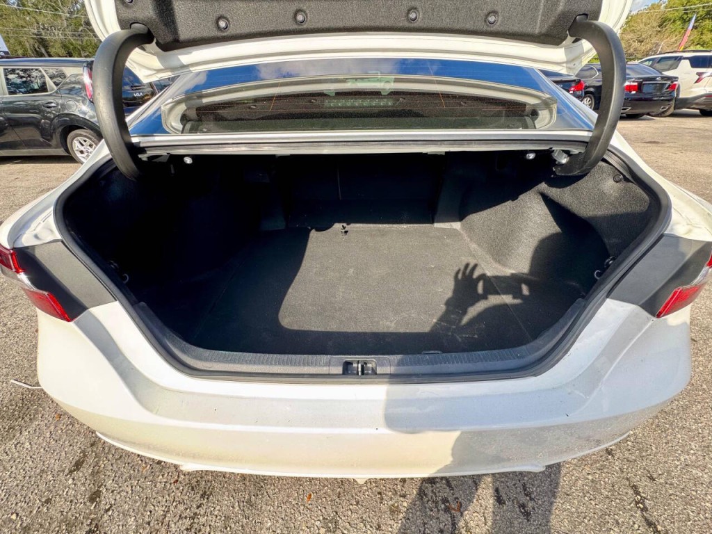 2023 Toyota Camry Image 12