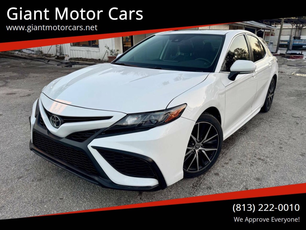 2021 Toyota Camry Image 1