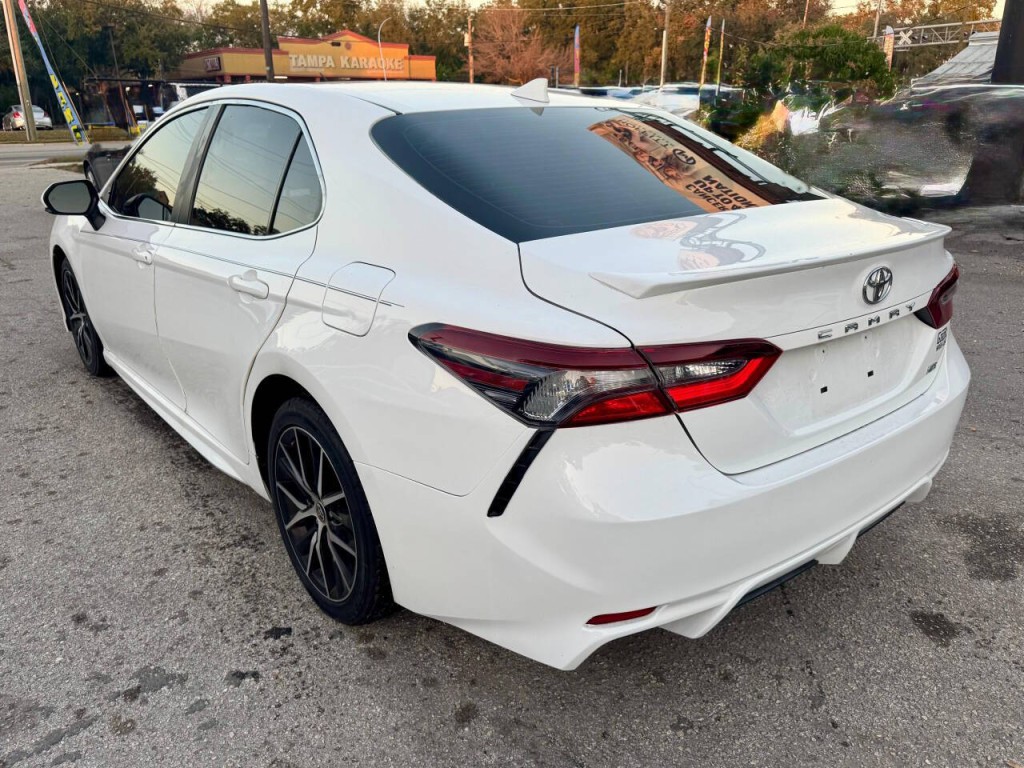 2021 Toyota Camry Image 4