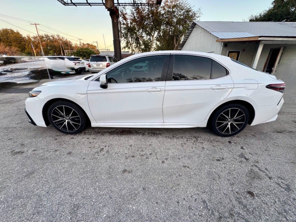2021 Toyota Camry Image 6