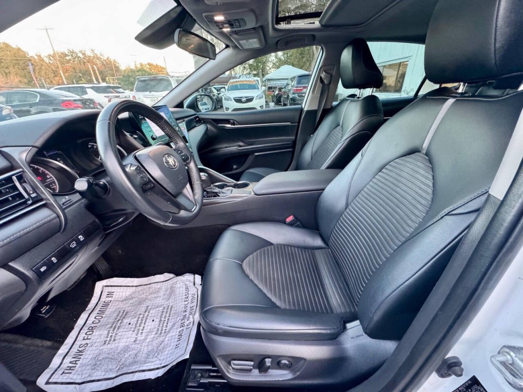 2021 Toyota Camry Image 12